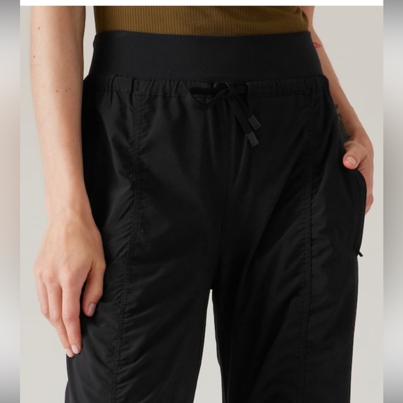 Athleta Attitude Mid Rise Jogger Pant // Black #988416 - Picture 5 of 16